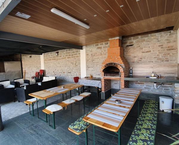 Camere De Inchiriat Carpati 후네도아라 외부 사진