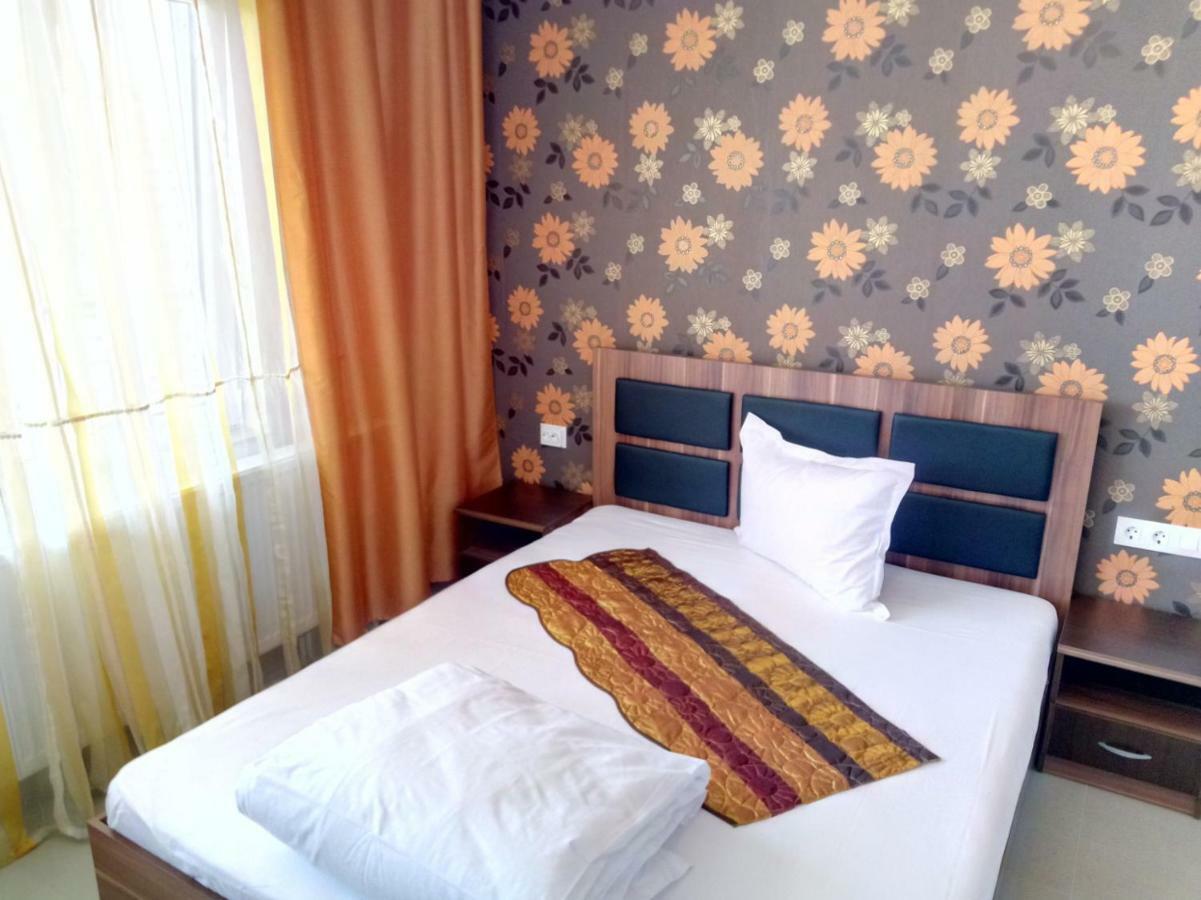 Camere De Inchiriat Carpati 후네도아라 외부 사진